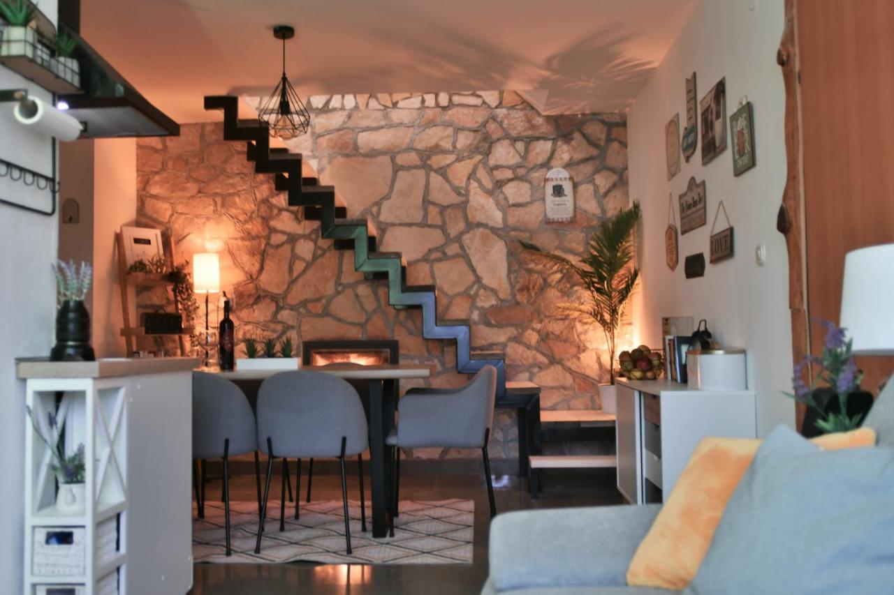 Škrip Robinson Crusoe Style House "Maslina"ヴィラ エクステリア 写真